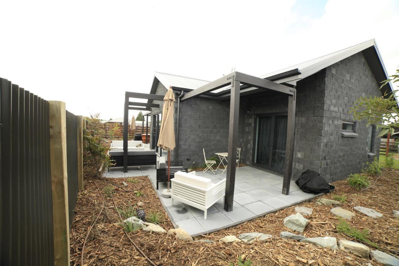 Black Stilt Retreat, Stunning Luxury Property Twizel Exterior foto
