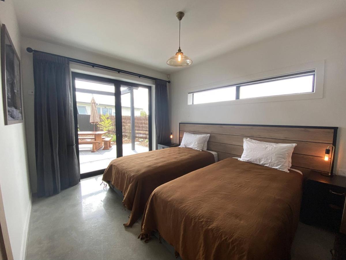 Black Stilt Retreat, Stunning Luxury Property Twizel Exterior foto