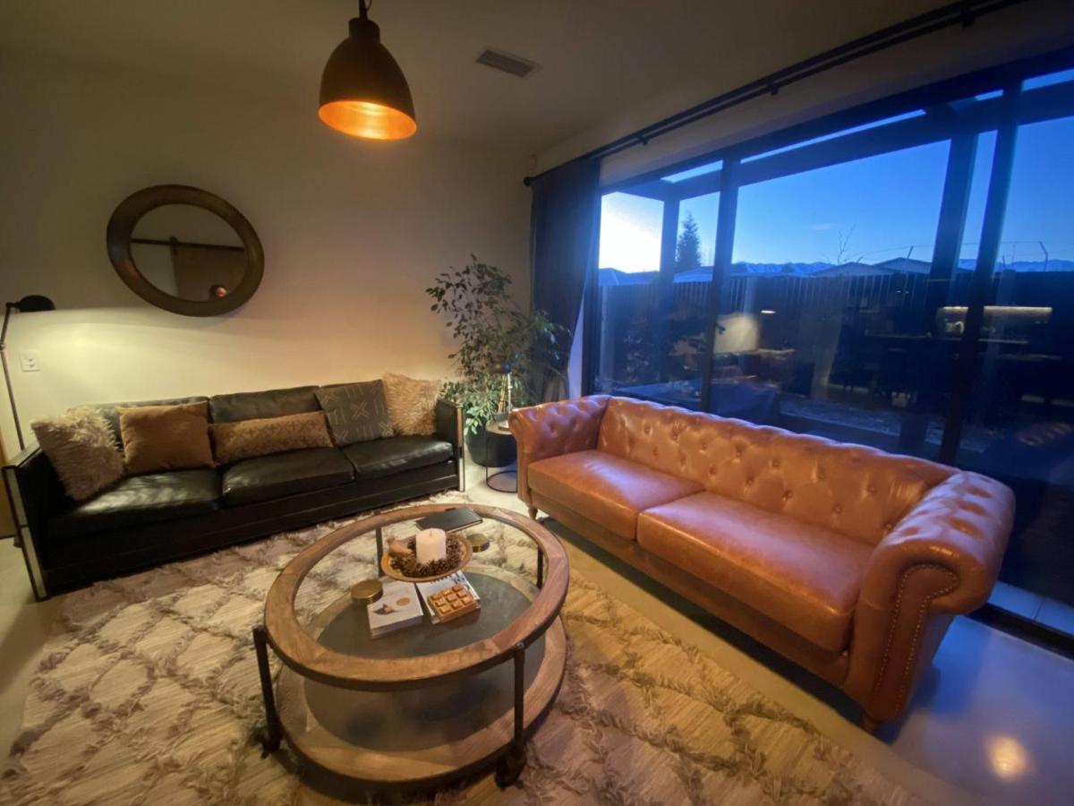 Black Stilt Retreat, Stunning Luxury Property Twizel Exterior foto